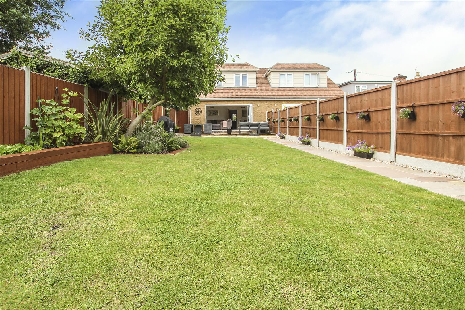 Hatch Road, Pilgrims Hatch, Brentwood Keith Ashton